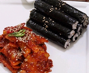 좋아하는 해물로 만든 충무김밥 (427kcal)