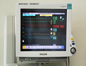 서울아산병원 중환자실 의료장비 모니터 모습