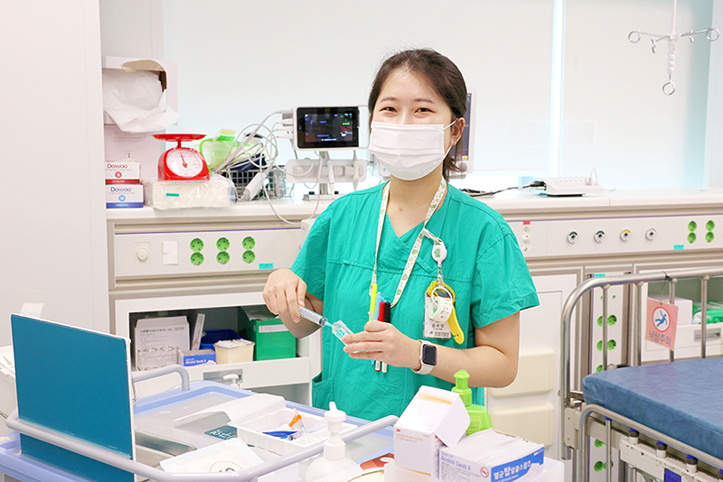 서울아산병원 어린이병원 간호팀 김수민 간호사 이미지