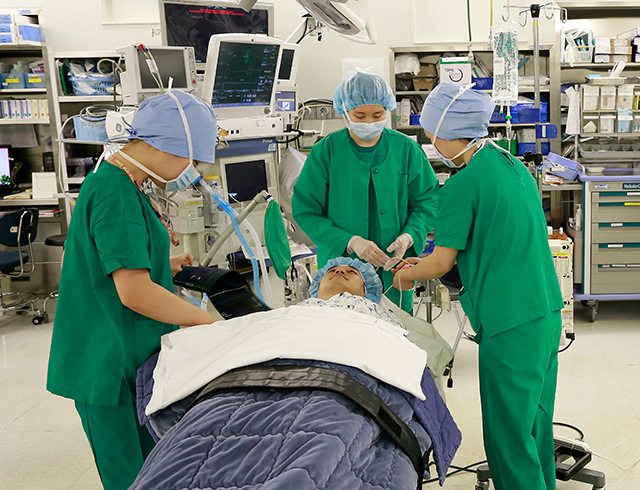 수술 장면